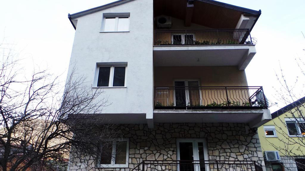 Apartment Katica Mostar Bagian luar foto